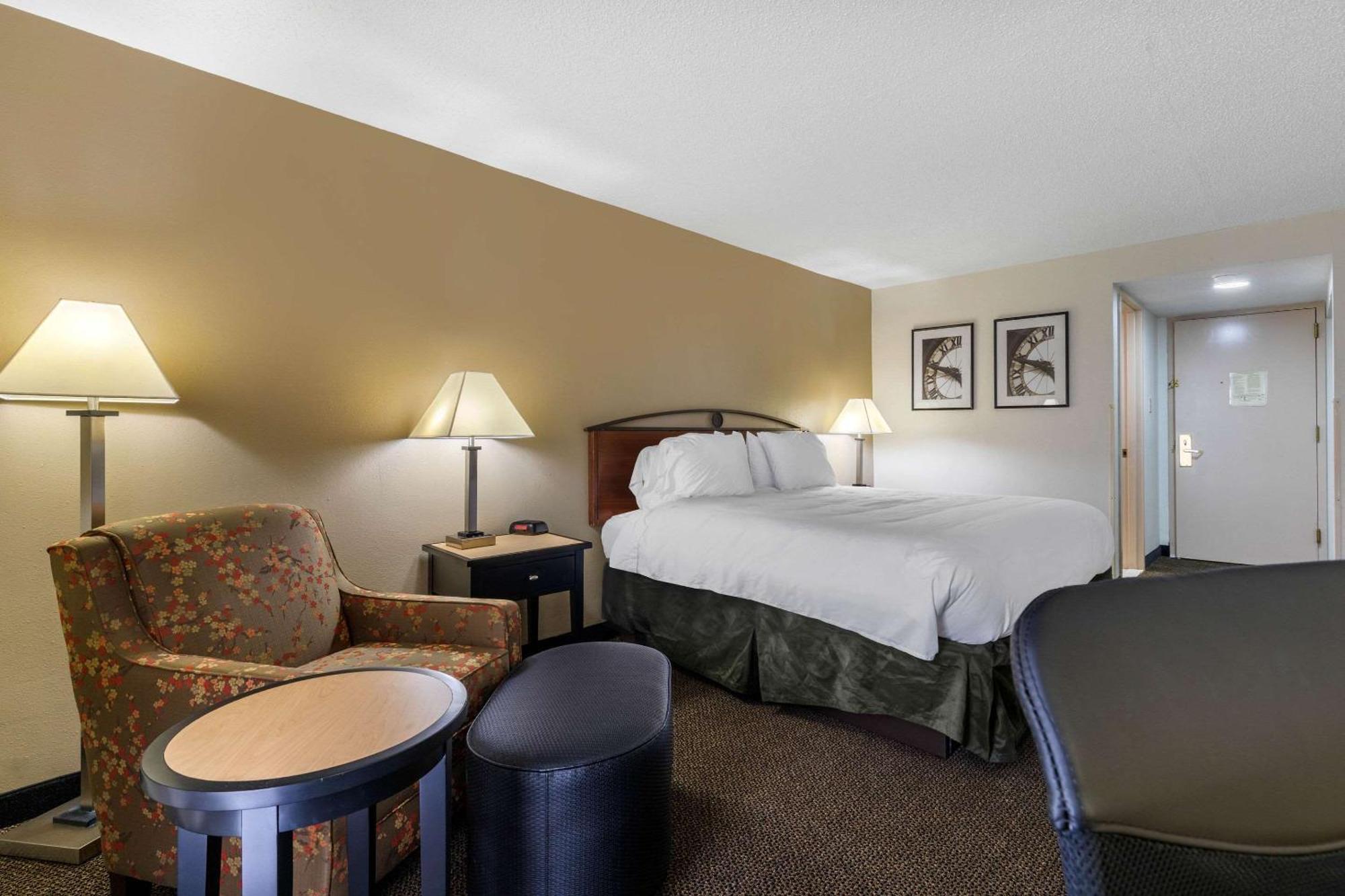 Quality Inn Tyler - Lindale Bagian luar foto