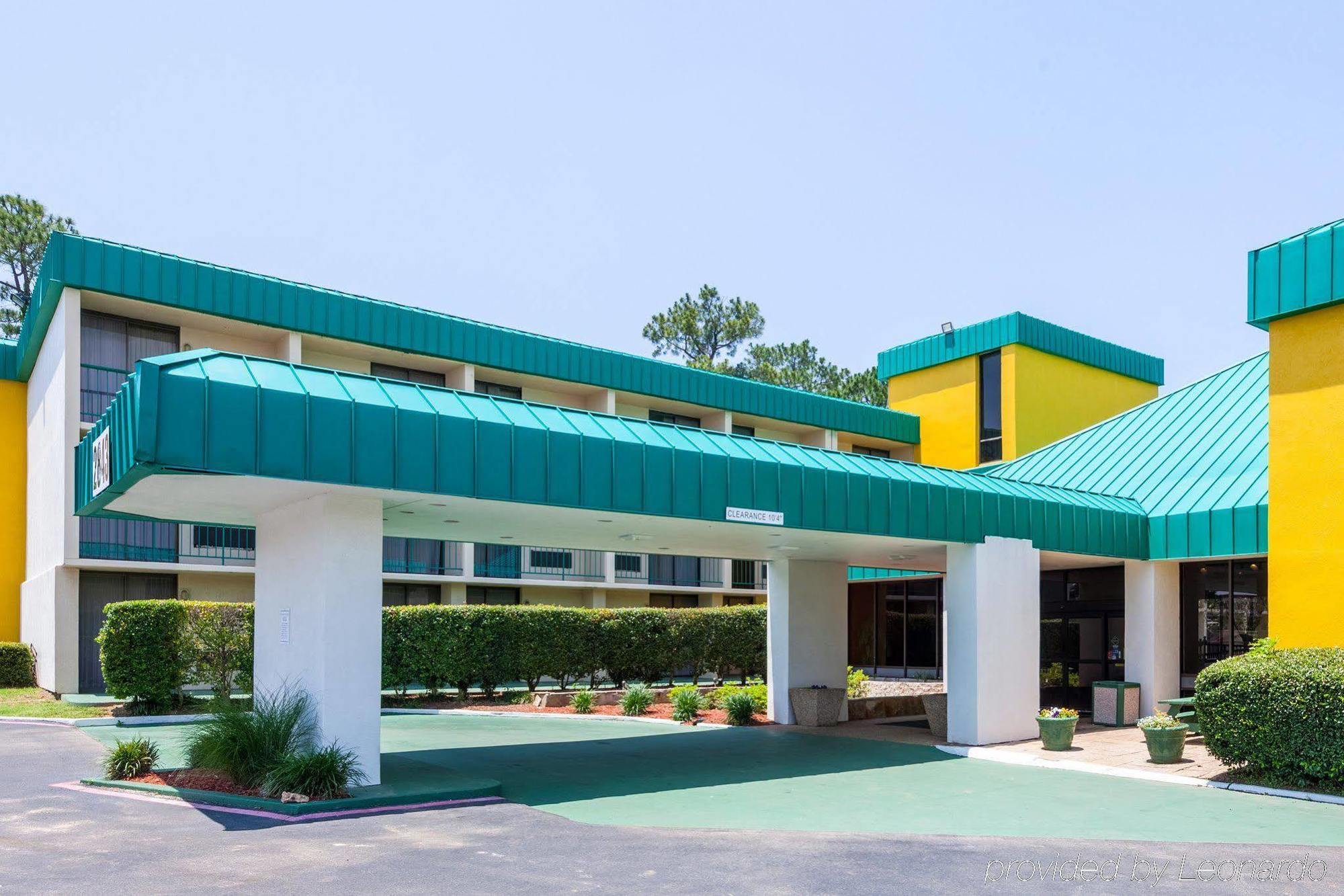 Quality Inn Tyler - Lindale Bagian luar foto