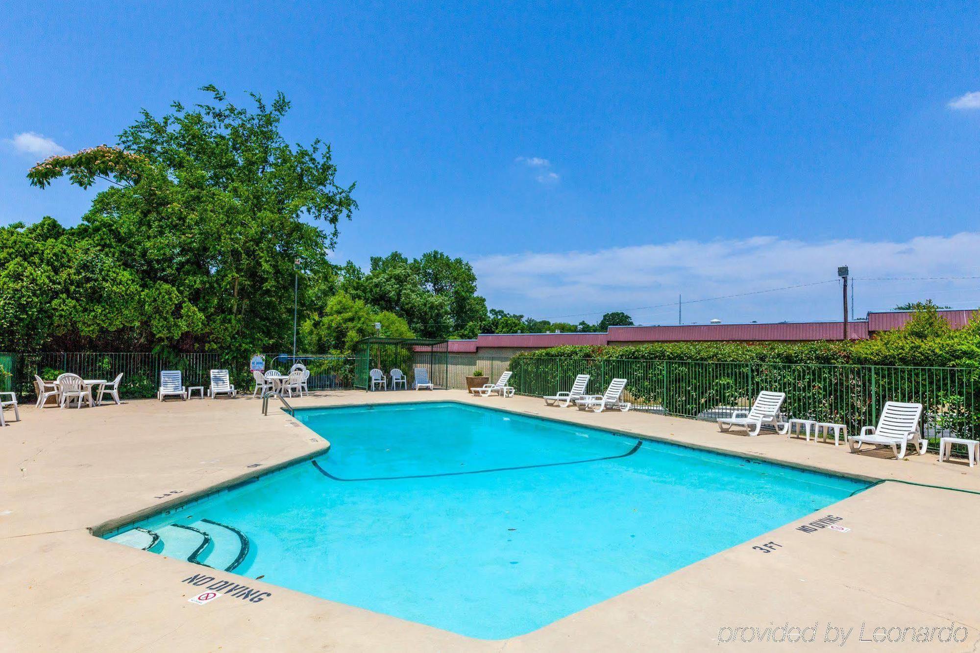 Quality Inn Tyler - Lindale Bagian luar foto