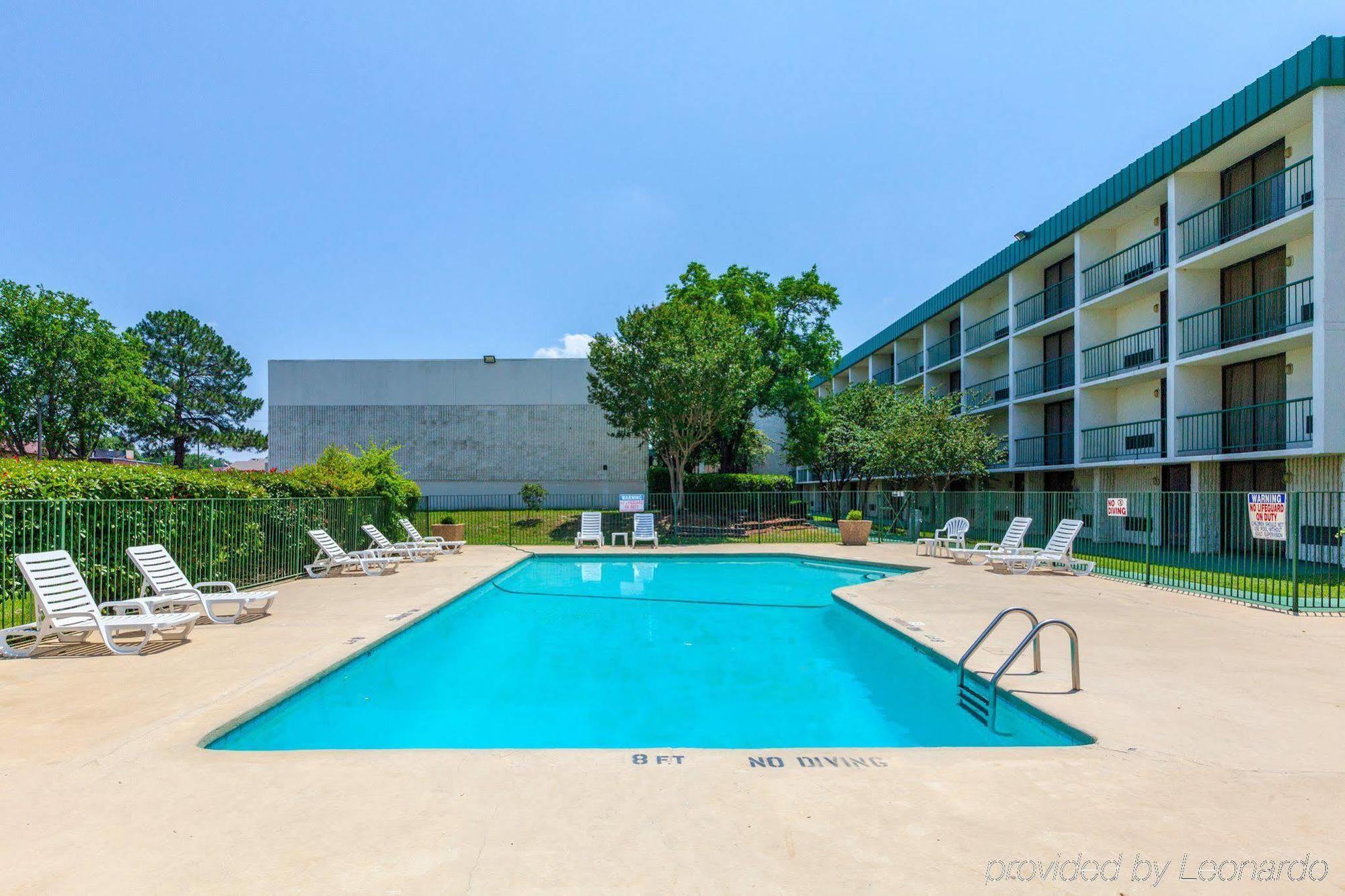 Quality Inn Tyler - Lindale Bagian luar foto