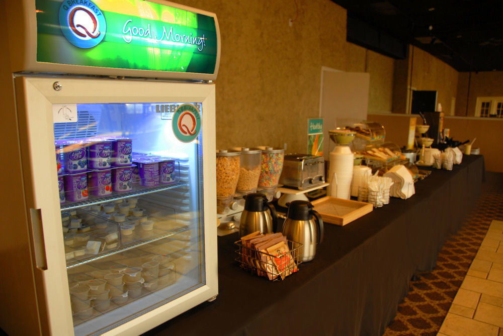 Quality Inn Tyler - Lindale Bagian luar foto